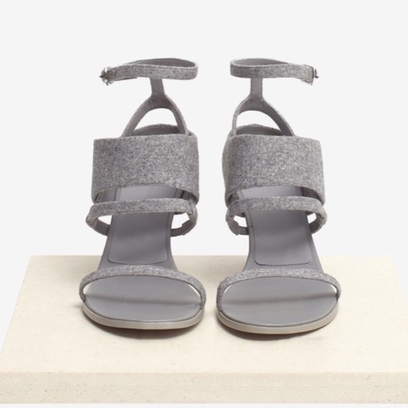 Alexander Wang Felt Sandals Collection Winter 2018 - Picture 2 of 7
